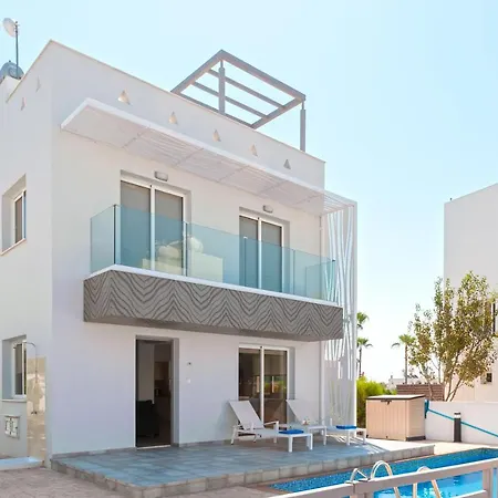 Napa Greco 3bdrm W/ Pvt Pool,
